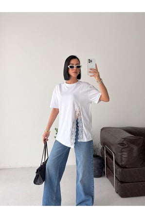 Kadın Beyaz Asimetrik Kesim Dantelli T-Shirt GET26305