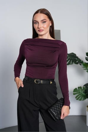 Kadın Siyah Kayık Yaka Drape Detaylı Bluz PC7006