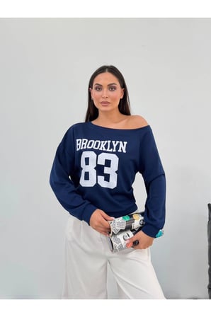Kadın Lacivert Brooklyn 83 Baskılı Kayık Yaka Sweatshirt FRV0231-1