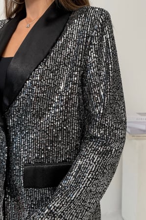 Kadın Siyah Payetli Saten Yaka Blazer Ceket NJ210