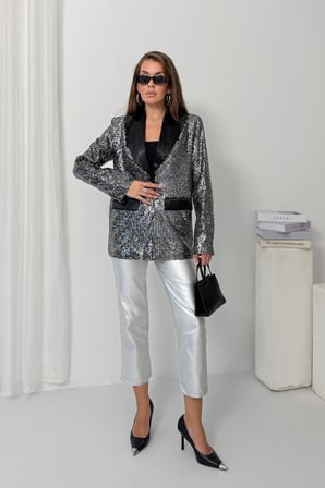 Kadın Siyah Payetli Saten Yaka Blazer Ceket NJ210