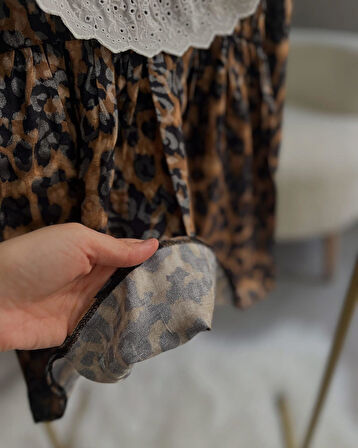 Leopar Desenli Kahverengi Dantel Yaka Elbise 