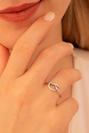 Kadın Gümüş Yüzük - El Işçiliği Oksitli Gümüş Aşk Düğümü Model 2 Kadın Yüzük