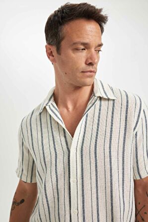 DeFacto Regular Fit Yazlık Polo Yaka Çizgili Pamuklu Kısa Kollu Gömlek C8315AX24SMER42