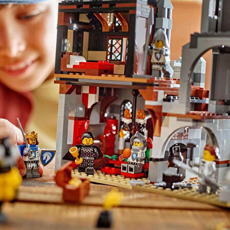 LEGO Creator 3'ü 1 Arada Orta Çağ Atlı Şövalye Kalesi 31168