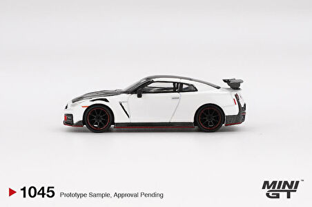 Mini GT Nissan GT-R Nismo 2024 Brilliant White Pearl 1045