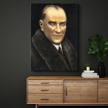 Kürk Yakalı Atatürk - Siyah Fonda Portre Kanvas Tablo