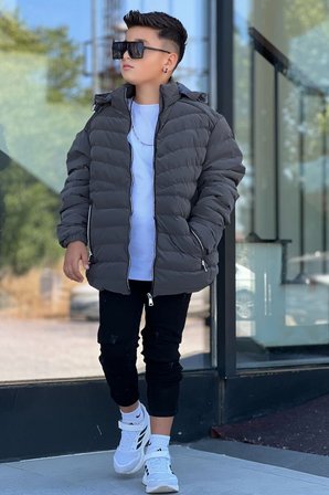 Erkek Çocuk Çıkarılabilir Kapüşonlu Sık Dikişli Nova Kumaş Kışlık Şişme Mont KM4016