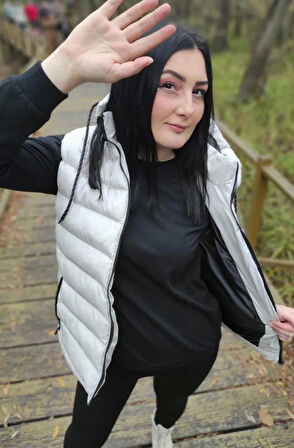 Kadın Taş Renk Çıkarılabilir Fermuarlı Kapüşon Günlük Şişme Yelek