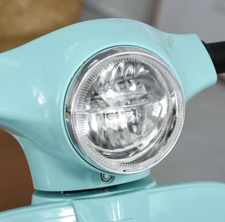 Lisanslı Vespa 6V Akülü Çocuk Motosikleti - Yeşil (18-36 Ay, 66.5 x 38 x 52 cm)