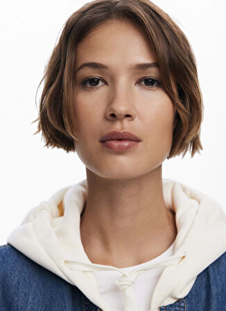 Desigual Düz Beyaz - Mavi Kadın Sweatshırt 25WWSK06