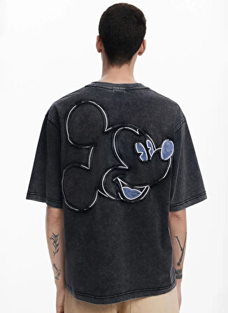 Desigual Bisiklet Yaka Siyah Erkek T-Shirt 25WMTK23_TS_CARDIFF_MICKEY