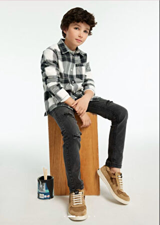 7538  Mayoral Erkek Çocuk denim  Yırtık Pantolon 7538