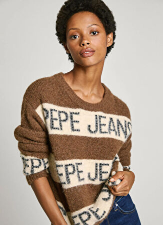 Pepe Jeans Yuvarlak Yaka Standart Nakışlı Kahve Kazak Kadın PL702226