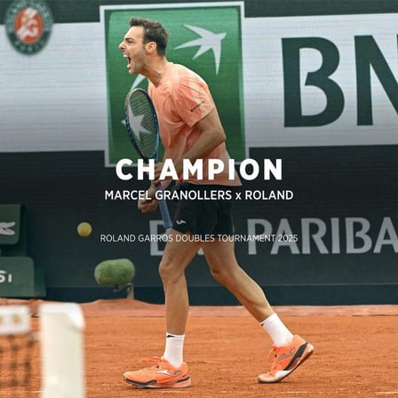 Joma TROLS2603C Roland Toprak Kort Erkek Tenis Ayakkabısı Lacivert/Turuncu
