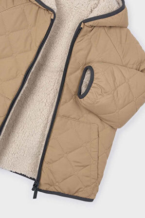 Unisex Çocuk Kapüşonlu Çift Taraflı Pelüş ve Kapitoneli Mont - Karamel/Bej | 8 Yaş