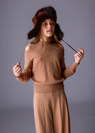 Mayoral Kahve Kız Çocuk Omuzları Açık Kazak 7312