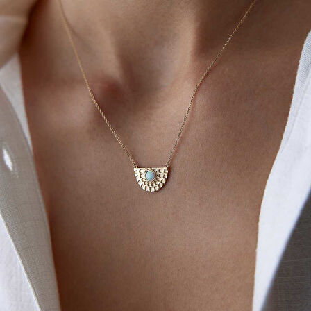 Beyaz Mineli  Via  Kolye