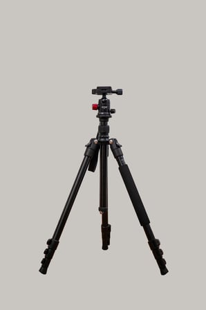 M6 Profesyonel Alüminyum Alaşım 161cm Çantalı DSLR Tripod 12kg Taşıma Kapasiteli