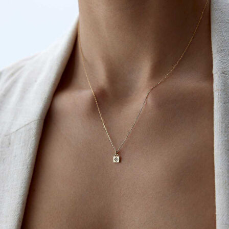 Dört Taşlı Kilit Kolye