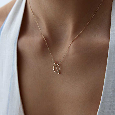 Burgulu Charm Halkası Kolye