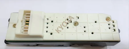Kyota Toyota Rav4 ve Land Cruiser Ön Sol Cam Kaldırma Düğmesi 4'lü