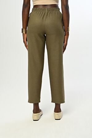 KADIN BELİ LASTİKLİ RAHAT KALIP REGULAR DÜZ RENK PANTOLON