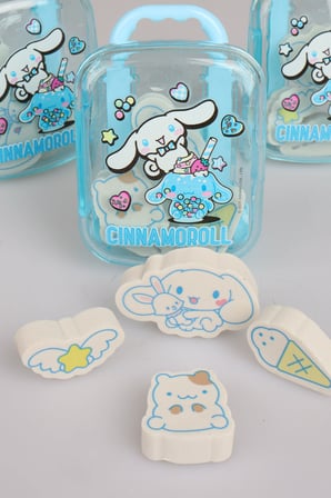x Dekomus Lisanslı Cinnamoroll Çekçekli Bavul 4'lü Silgi Tek Adet