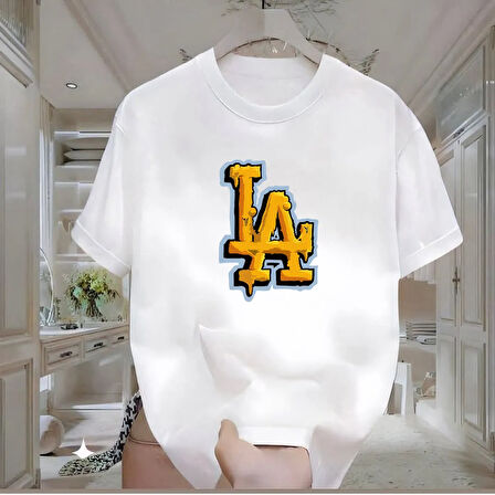 La Baskılı Beyaz Oversize Erkek Tshirt