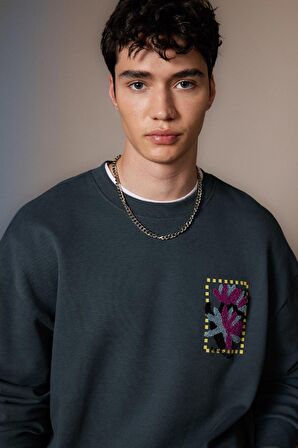 DeFacto Comfort Regular Fit Rahat Kalıp Bisiklet Yaka Baskılı Sweatshirt B4754AX24SPGN1082