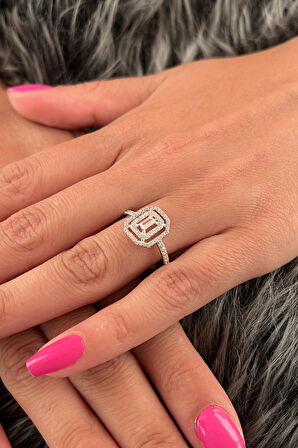 14 Ayar Altın Beyaz Şerit Detaylı Baget Yüzük