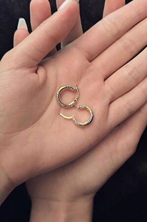 14 Ayar Altın Oyma Detaylı Halka Küpe