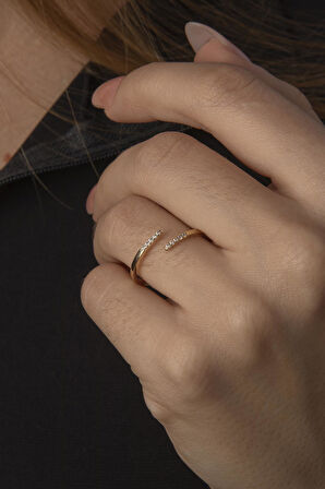 14 Ayar Altın Modern Tasarım Taşlı Yüzük