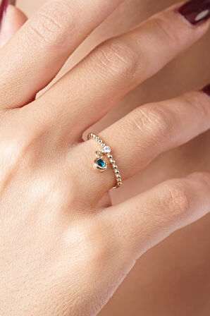 14 Ayar Altın Tektaş Detaylı Göz Sallantılı Yüzük