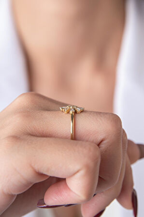 14 Ayar Altın Taşlı Çiçek Yüzük