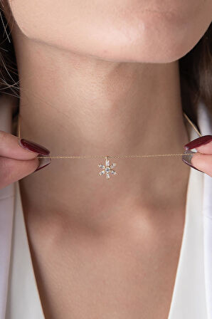 14 Ayar Altın Taşlı Çiçek Motifli Kolye