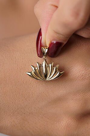 14 Ayar Altın Büyük Lotus Çiçeği Kolye Ucu