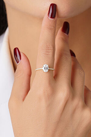 14 Ayar Altın Oval Baget Taşlı Yüzük