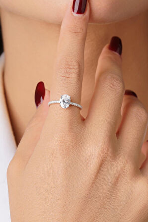 14 Ayar Altın Oval Baget Taşlı Yüzük