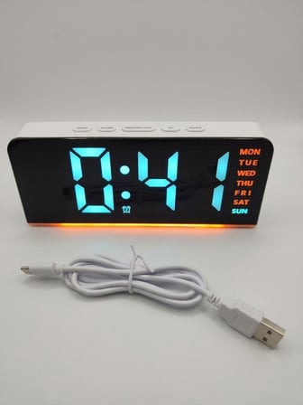 Dijital Led Alarm Saati, Tarih Göstergeli, Çift Alarm Gece Lambası Masa Saati  Saatli Gece Lambası