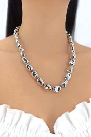 Premium Asimetrik Oval Top Kolye