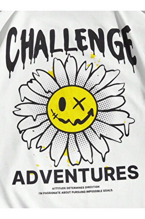 Kadın Beyaz Papatya Baskılı Bisiklet Yaka T-shirt