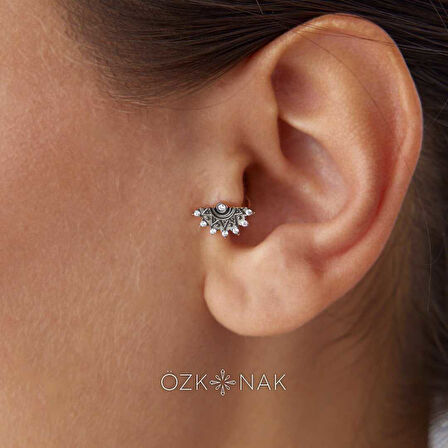 Taşlı Mandala Tragus Piercing