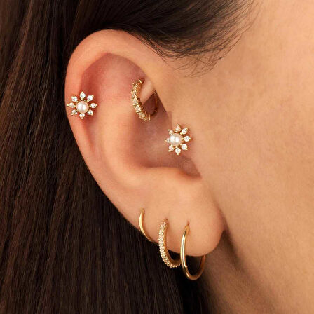 İncili Sun Tragus Piercing