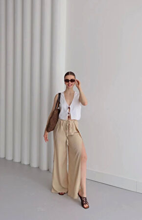 Yanı Yırtmaçlı Bol Kesim Bej Kadın Pantolon