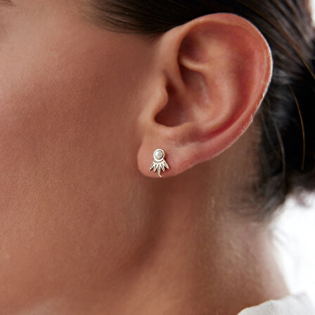 İnci Yelpaze Vidalı Küpe