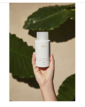 OUAI ST. BARTS - Vücut Temizleyicisi 300 ml 
