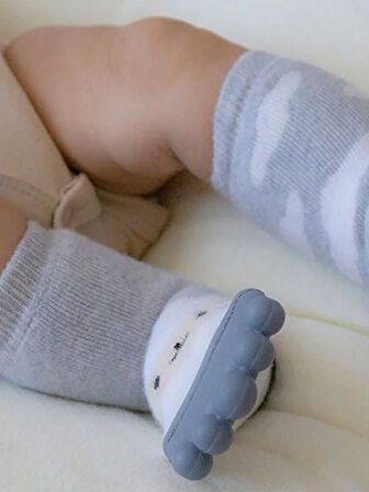 BabyJem Silikon Diş Kaşıyıcılı Havlu Bebek Çorap Gri