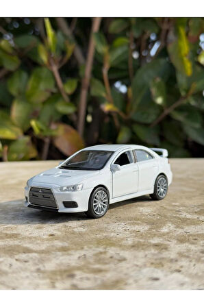 Mitsubishii Lancer EVO X 1/36 Ölçek Diecast Metal Model Araba Oyuncak Araba Çek Bırak Araba 12cm
