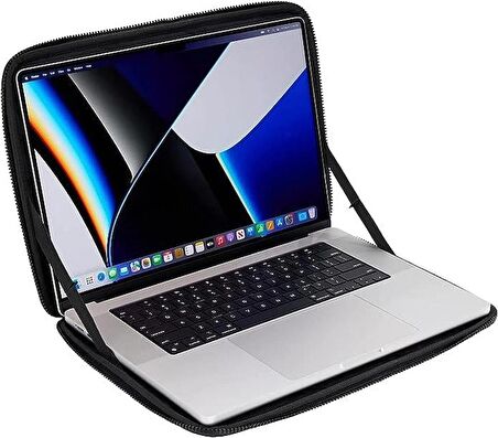 Thule Gauntlet 4 MacBook Pro Kılıfı 16'' - Siyah